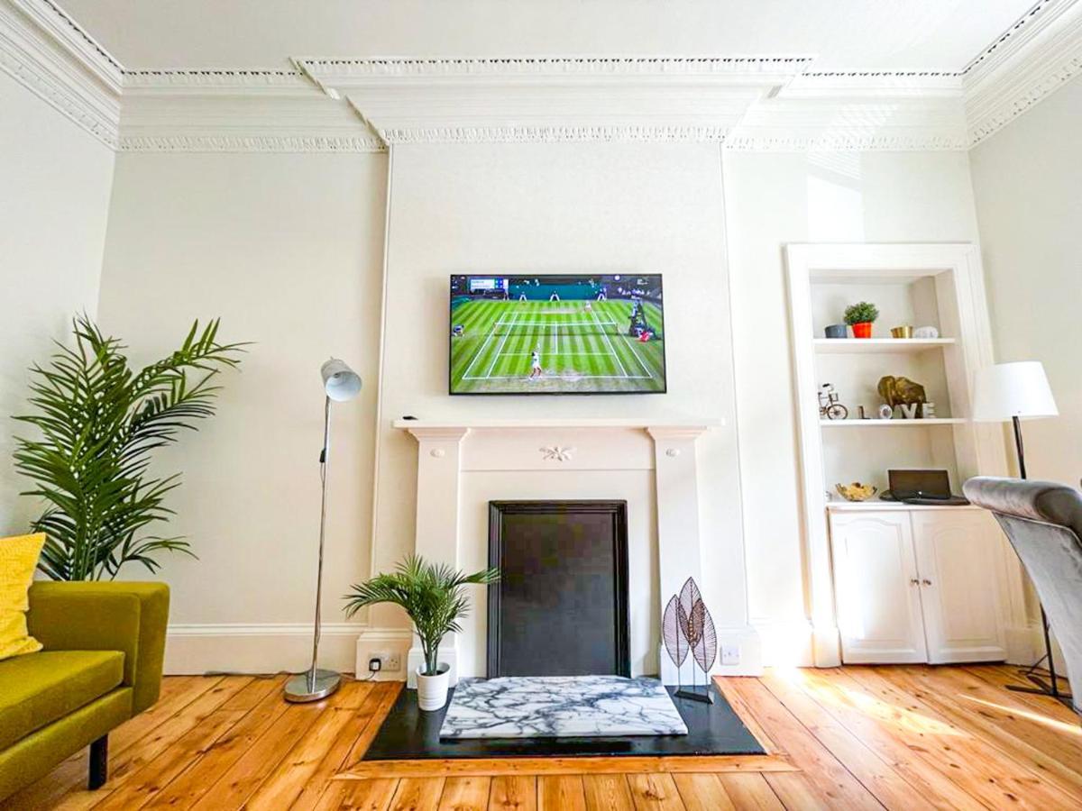 Desirable 2 Bed Apt Near Edinburgh Castle Eksteriør billede